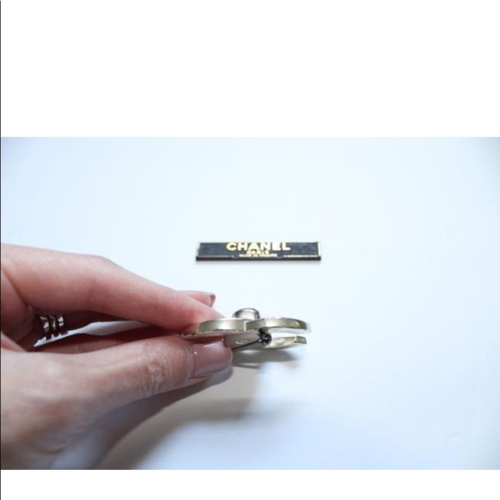 Authentic Chanel Timeless Turnlock CC Silver Pin - Picture 10 of 10